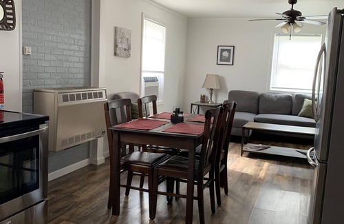 Bellepoint Casa | 2 Bedroom 1 bath House on the New River