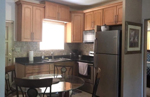 Tamuning Apartamento | 2 Bedroom 1 Bath Near Hospital and Shopping and Beach