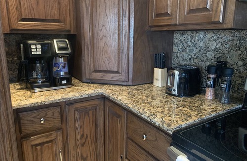 Port Isabel Cabaña | 2 Bedroom 2 Bath Long Island Village Family Cottage