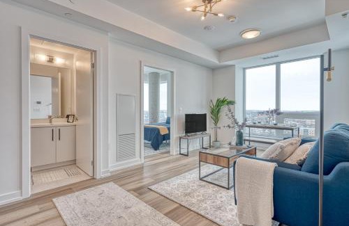 Kitchener Apartamento | 2 Bedroom, 2 Bath Stunning Condo - heart of Kitchener Downtown