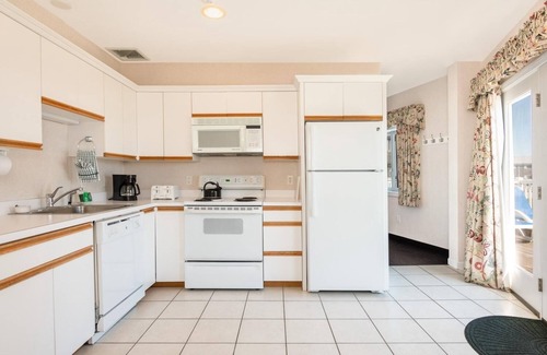West Yarmouth Apartamento | 2 Bedroom 2 Bath Townhouse, Green Harbor Resort, Rental Bikes, Garden