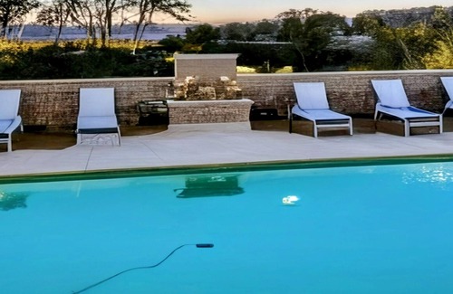 Vaugines Apartamento | 2 Bedroom, 2 Bathroom Apartment near Lourmarin - Apartment 1