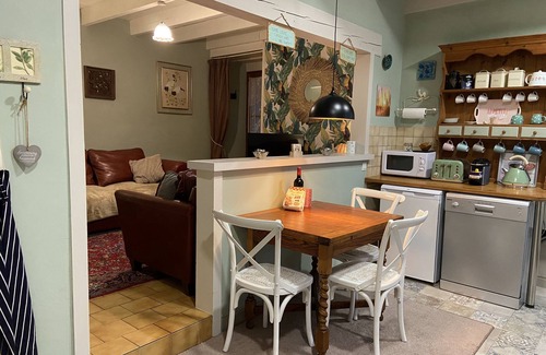 Le Vigeant Cabaña | Casa rural de 2 dormitorios con piscina privada Maison La Roche - Río Vienne