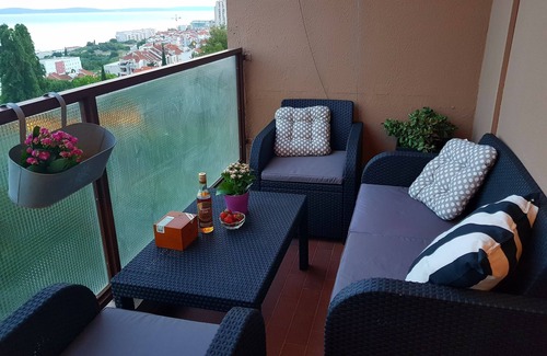 Znjan Apartamento | Perfecto apartamento de vacaciones con excelente vista para 4-6 personas