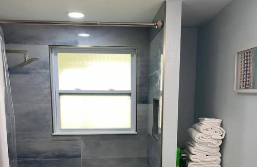Parrish Apartamento | 2 Bedroom 784218 by Houzlet