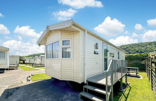 Weston-super-Mare Cabaña | 2 bedroom accommodation in Kewstoke, near Weston-Super-Mare