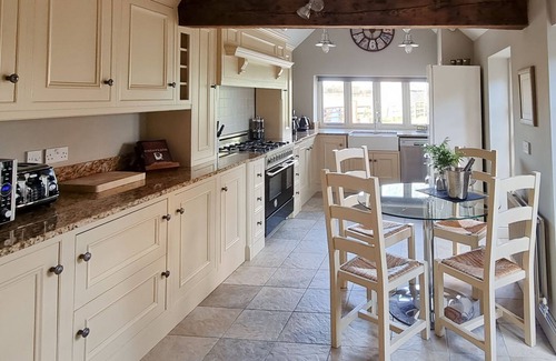 Wychnor Cabaña | Saveriako Stay paradaise FOR Relaxed Free Spirits