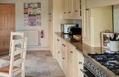 Wychnor Cabaña | Saveriako Stay paradaise FOR Relaxed Free Spirits