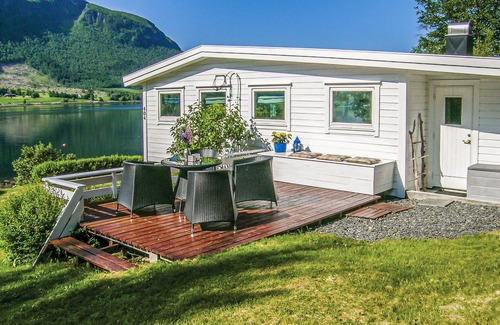 Fraena Casa | Alojamiento de 2 habitaciones en Malmefjorden