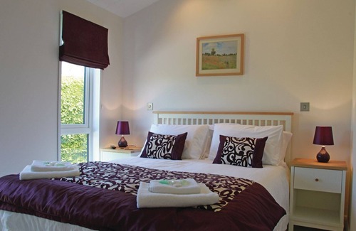 Little Weighton Cabina | 2 bedroom accommodation in Little Weighton, Nr Beverley