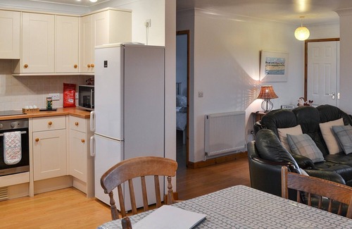 Bodorgan Cabaña | 2 habitaciones alojamiento en Cerrig Ceinwen, cerca de Llangefni