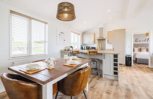 Kilgetty Chalet De Esquí | 2 bedroom accommodation in Kilgetty