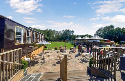 Dilton Marsh Chalet De Esquí | 2 bedroom accommodation in Westbury