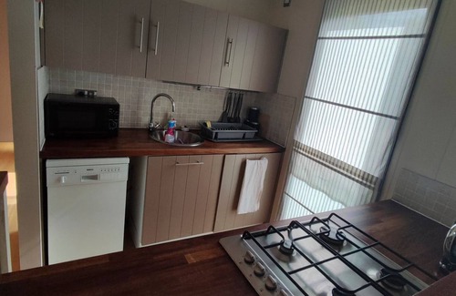 Dawlish Cabina | 2 bedroom accommodation in Cockwood Harbour, Nr Dawlish