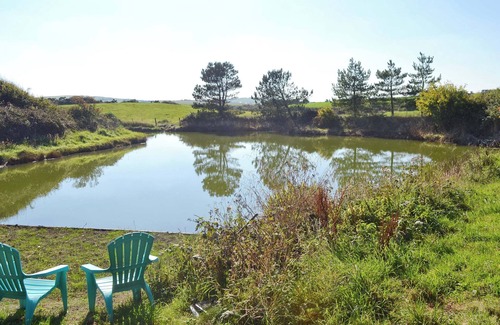 Llanfachraeth Cabaña | 2 bedroom accommodation in Llanfachraeth, near Holyhead