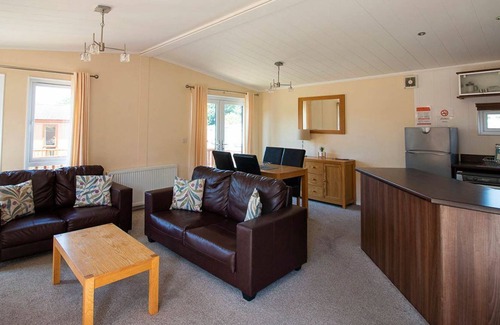 Llanrhystud Cabina | 2 bedroom accommodation in Llanrhystud, Cardiganshire
