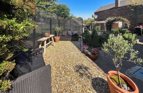Louth Cabaña | 2 bedroom accommodation in Louth