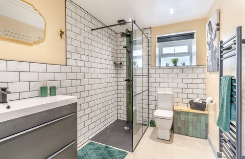 Carmarthen Cabaña | 2 bedroom accommodation in Talog