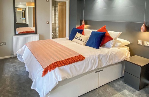 St. Florence Cabina | 2 bedroom accommodation in St Florence, Tenby