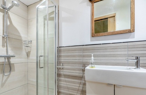 Wells Cabaña | 2 bedroom accommodation in Wells, near Glastonbury