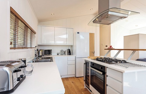 Ryde Chalet De Esquí | Alojamiento de 2 habitaciones en Wootton Bridge, Nr Cowes