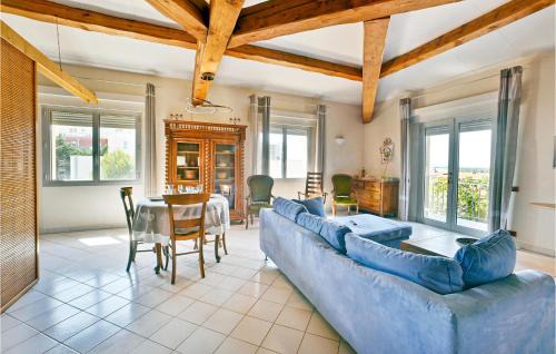 Chateaurenard Casa | 2 Bedroom Amazing Home In Châteaurenard