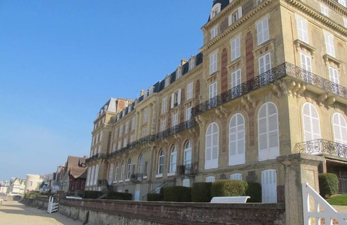 Trouville-sur-Mer Apartamento | EL NEGRO ROCKS vivienda de 3 habitaciones en la playa de edad calientes