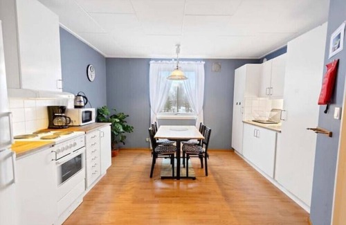 Langtrask Apartamento | 2-bedroom apartment - free Wi-Fi and parking -Ap.1