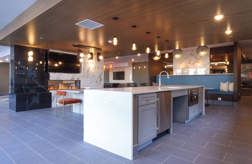 Rochelle Park Apartamento | 2-bedroom apartment in superb Rochelle Park with fitness room, WiFi