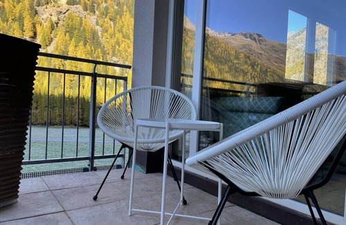 Zwieselstein Apartamento | "2-Bedroom Apartment (ZW 7) at the International House Soelden"