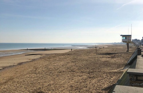 Lion-sur-Mer Apartamento | 2 bedroom apartment - 50m from the sea - residence parking