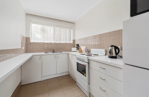 Frankston Apartamento | 2 Bedroom Apartment, 5 Minute Walk Beach and Shopping Centre