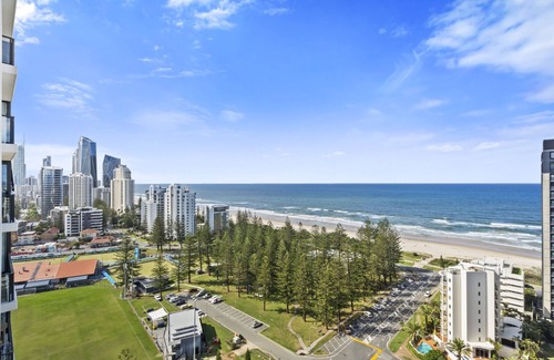 Broadbeach Apartamento | 2 Bedroom Apartment with Ocean Views at Opus