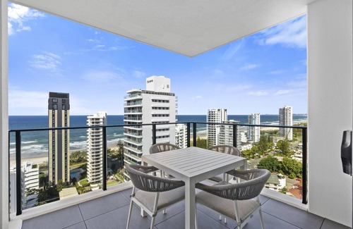 Broadbeach Apartamento | 2 Bedroom Apartment with Ocean Views at Opus