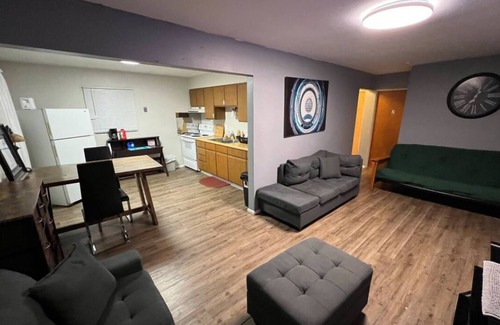 Fargo Apartamento | 2-bedroom apartment in amazing Fargo with AC