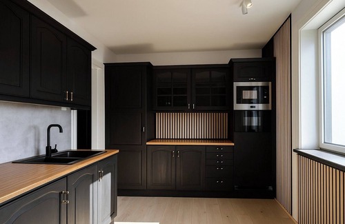 Gamle Oslo Condominio | 2 Bedroom Apartment in Helsfyr, Oslo, Ideal for Long & short Stays ,free parking