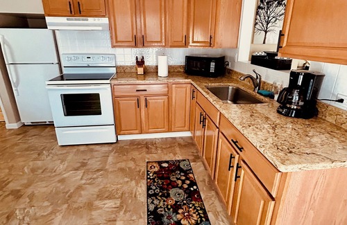 Clayton Apartamento | 2-bedroom apartment just a short walk from the Saint Lawrence River.