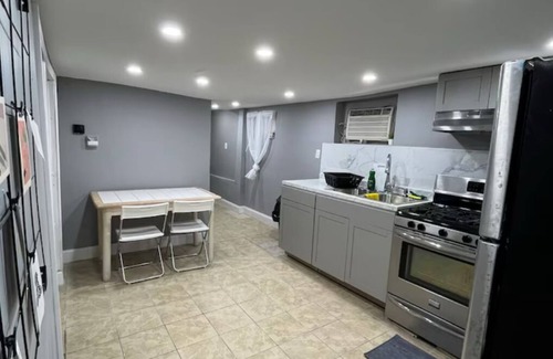 Hillside Apartamento | 2-bedroom apartment near AirPort