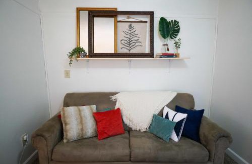 Roosevelt Apartamento | 2 Bedroom Apartment near NDSU and Downtown Fargo