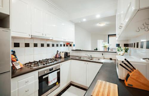 Darling Harbour Apartamento | 2 Bedroom Apartment Pyrmont with Balcony