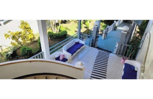 Bacolet Apartamento | 2-bedroom apartment in cool Scarborough with AC