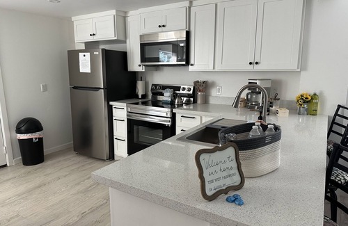 Brownsville Apartamento | 2-bedroom apartment just 4 minutes drive to Gladys Porter Zoo