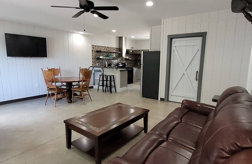 Mount Airy Apartamento | 2 Bedroom apartment with handicap-friendly features
