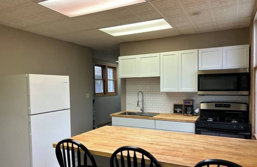 West Union Apartamento | 2-bedroom apartment in Downtown West Union, IA