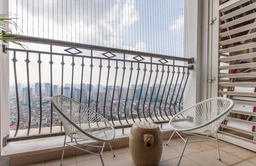 Thanh Xuan Apartamento | Apartamento de 2 dormitorios con amplias vistas a la ciudad, piscinas cubiertas y al aire libre.