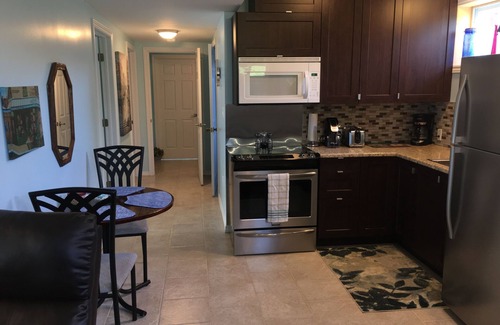Kitchener Apartamento | Apartamento de 2 dormitorios con piscina en el lado oeste