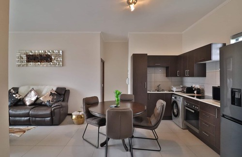Greater Johannesburg Metropolitan Area Apartamento | 2 Bedroom Apartment in Jackal Creek
