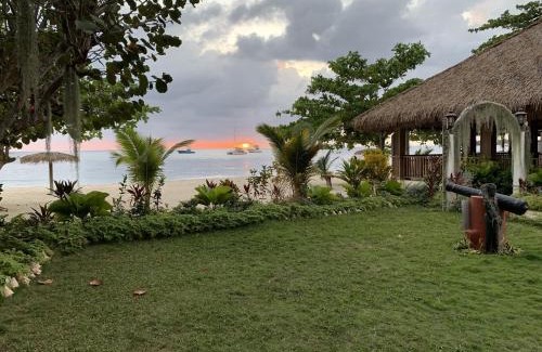 Negril Apartamento | 2-bedroom Apt in an Ocean Front Resort in Jamaica - Enjoy 7 miles of White Sand Beach! apts