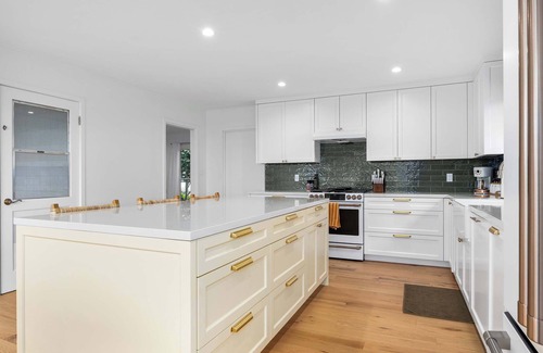 Aptos Casa | 2 Bedroom Aptos Home With Ocean View!