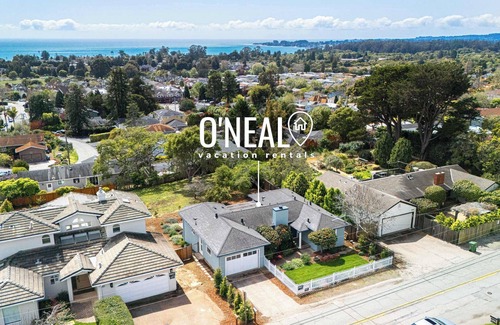 Aptos Casa | 2 Bedroom Aptos Home With Ocean View!